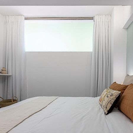 Phaedrus Living: City Center Luxury Flat Loukianou Atena Exterior foto