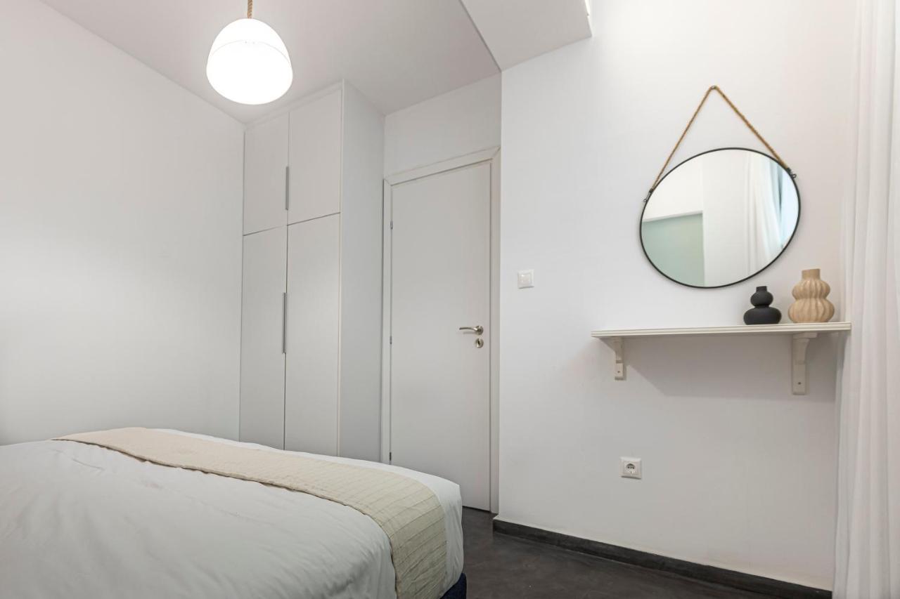 Phaedrus Living: City Center Luxury Flat Loukianou Atena Exterior foto