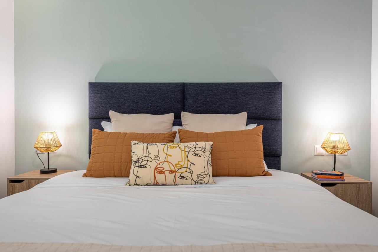 Phaedrus Living: City Center Luxury Flat Loukianou Atena Exterior foto